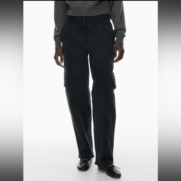 Aritzia Pants - Wilfred Free Aritzia Women's Cargo Black Denim‎ Straight Leg Pants Size 6